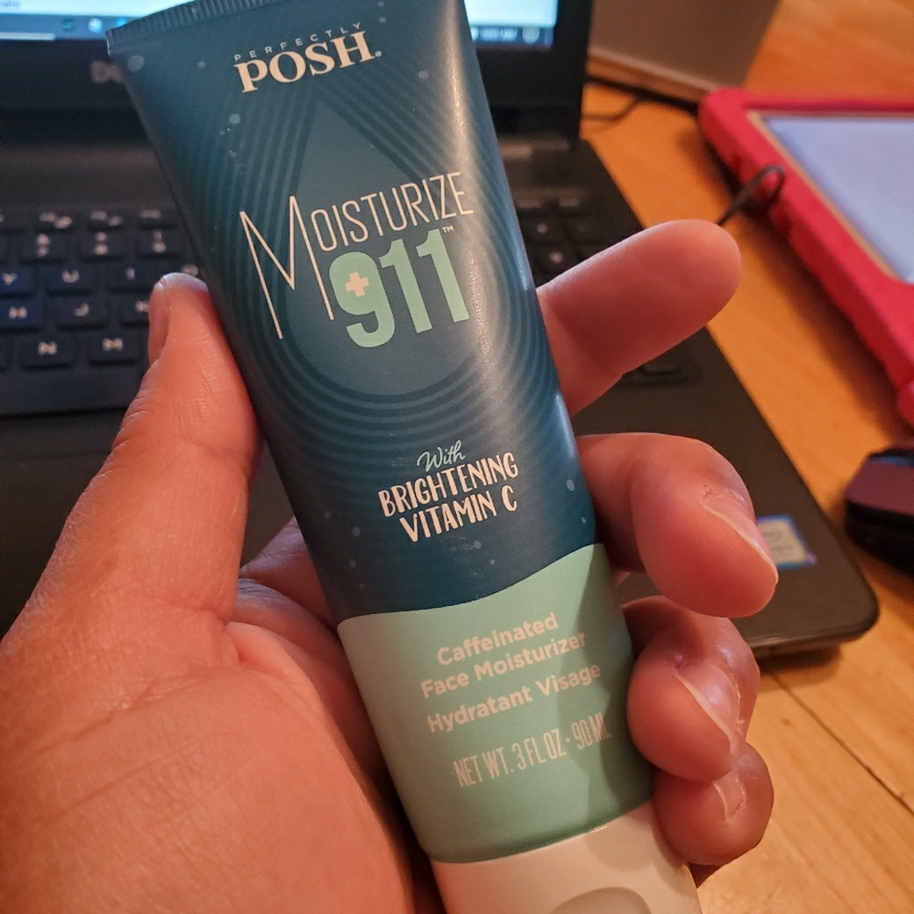 Perfectly Posh Moisturize 911 - Unopened
